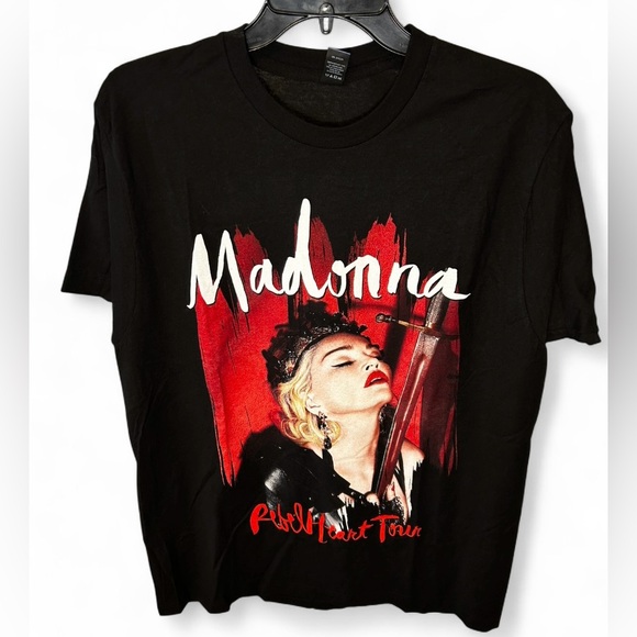 Madonna 2016 Official Rebel Heart Tour Merchandise - Picture 1 of 6
